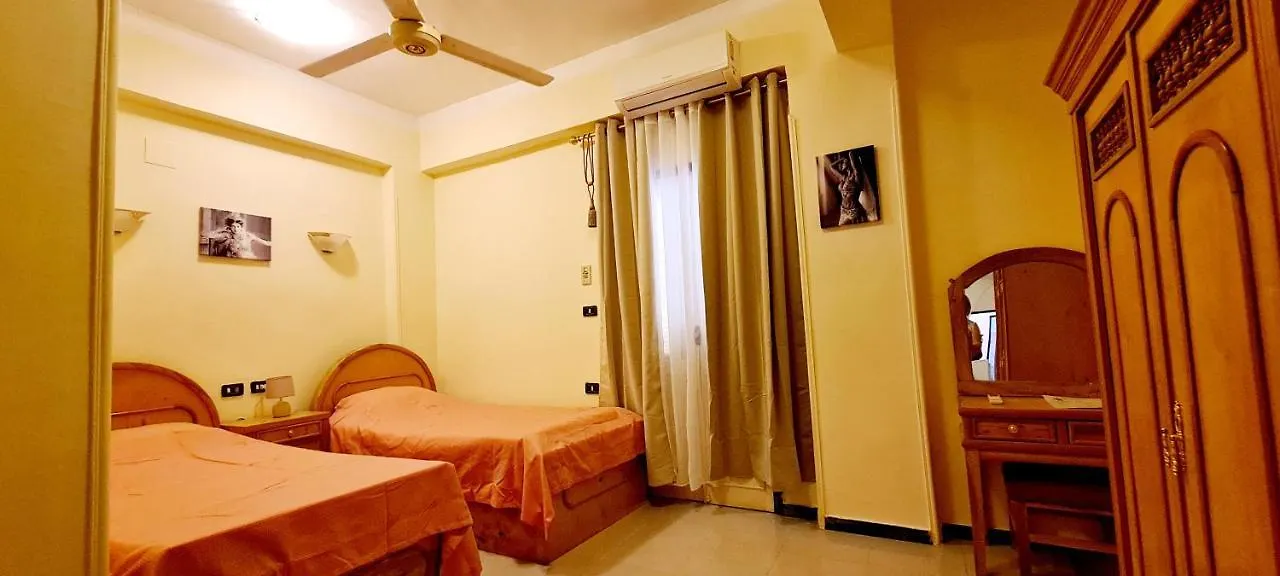 Guest house Senmut Luxory Rooms