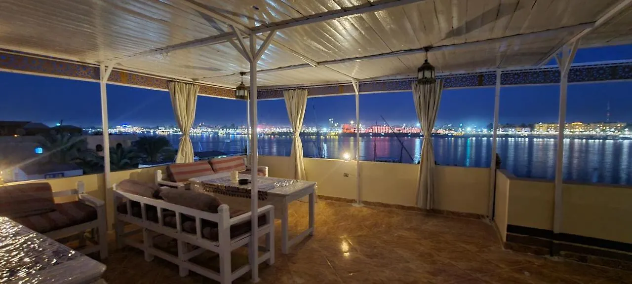 Senmut Luxory Rooms Luxor